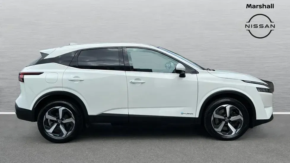 Used Nissan Qashqai N-Connecta 190 HP (139 kW) 2024 White SUV