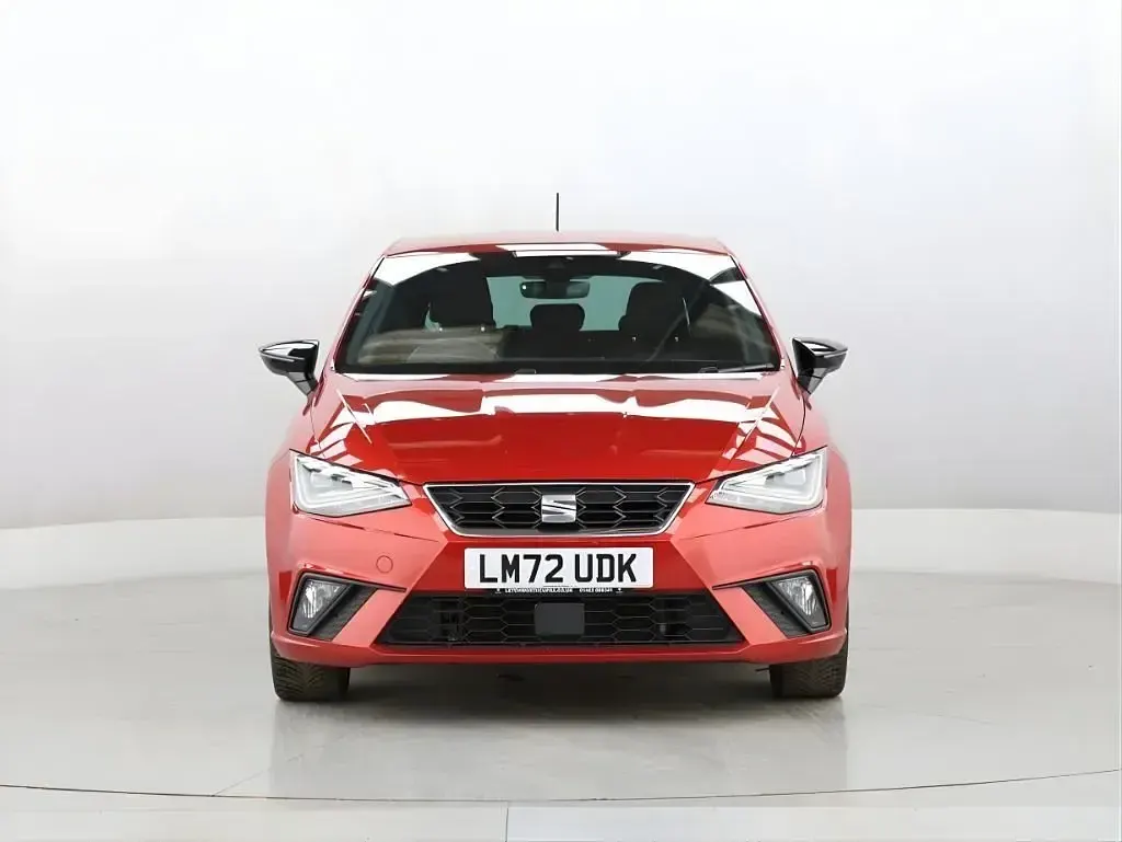 Begagnad Seat Ibiza FR 95 HK (69 kW) 2022 Röd Halvkombi