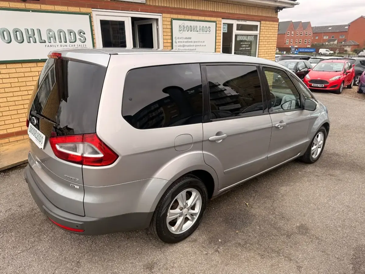Usado Ford Galaxy Zetec 2008 Prateado Monovolume
