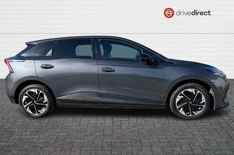 Used MG MG4 EV Trophy 2023 Grey Hatchback