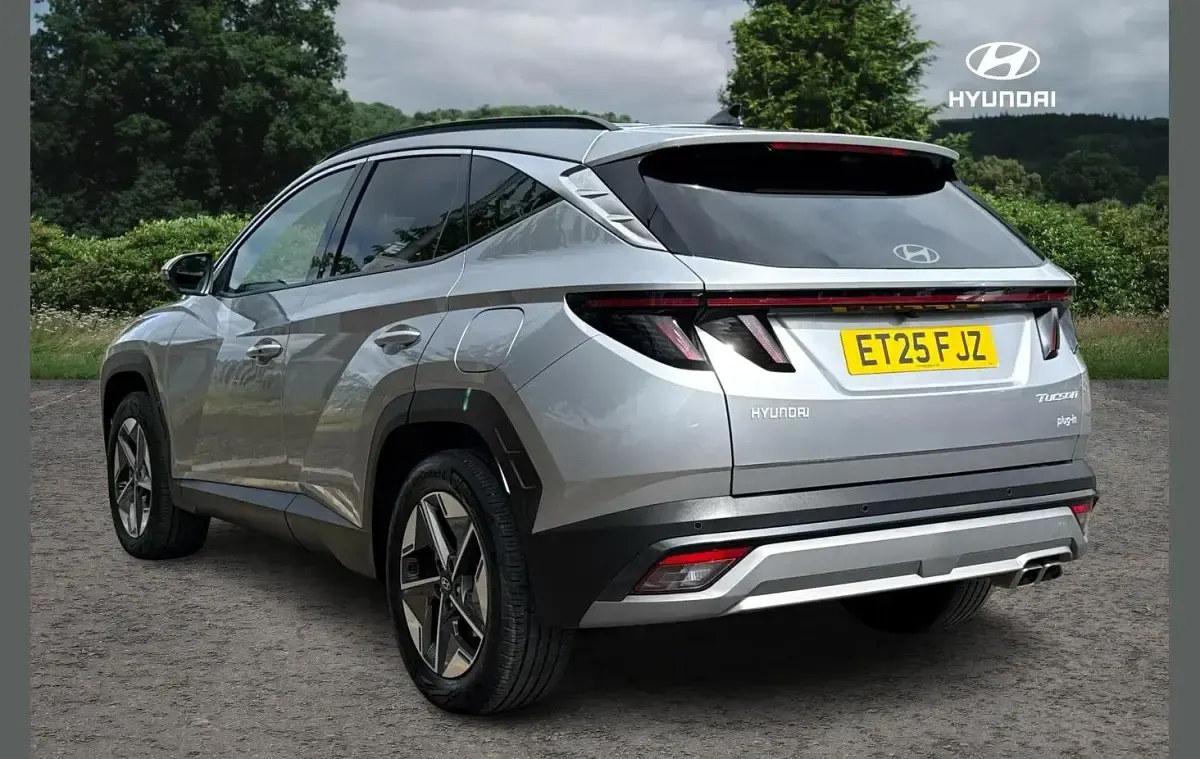 Used Hyundai Tucson Premium 248 HP (182 kW) 2025 Silver SUV