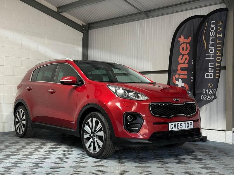 Red Used 2016 Kia Sportage 4 SUV | £7,495 (Fair price) - Image 1/4