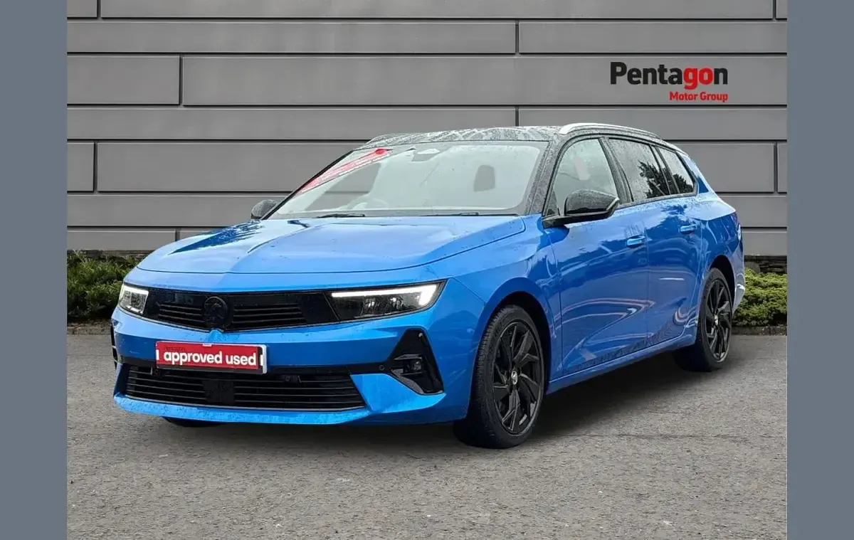 Used Vauxhall Astra 128 HP (94 kW) 2023 Blue Estate