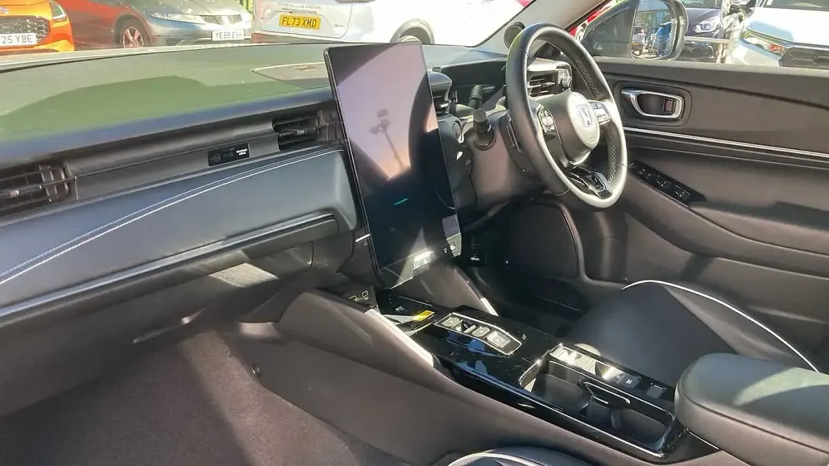 Usado Honda e:Ny1 Elegance 150 kW (204 HP) 2024 Cinzento SUV