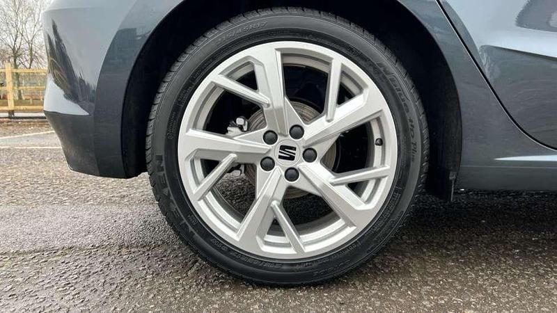 Używany Seat Ibiza FR First Edition 115 KM (84 kW) 2025 Szary Hatchback