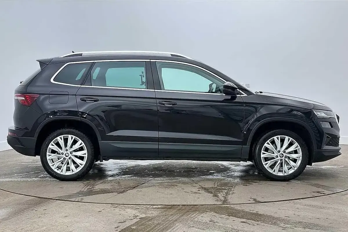 Used Skoda Karoq SE L 150 HP (110 kW) 2025 Black magic pearl effect SUV