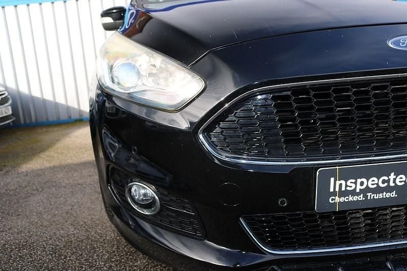 Usado Ford S-MAX Sport 237 HP (174 kW) 2017 Preto Monovolume