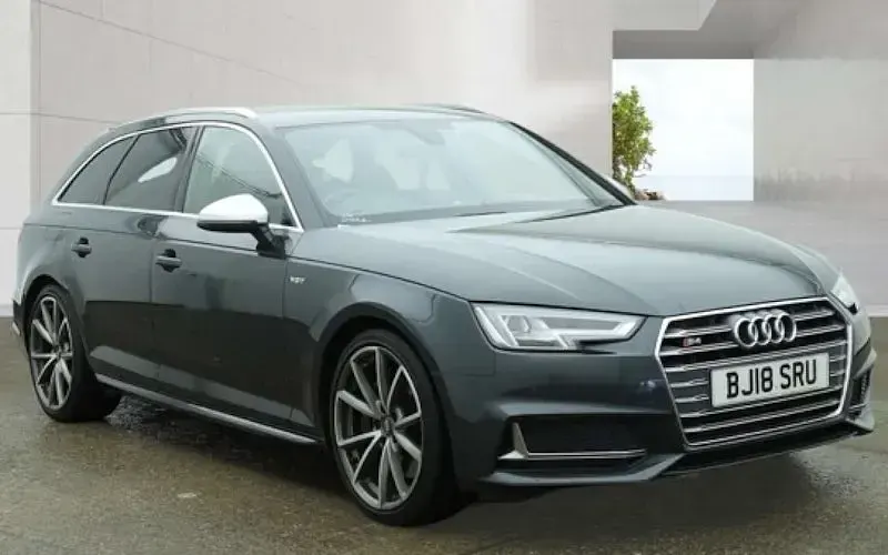 Usado Audi S4 354 HP (260 kW) 2018 Carrinha