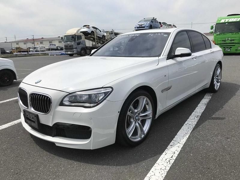 White Used 2015 BMW 750 M Sport Sedan | £19,995 - Image 1/4