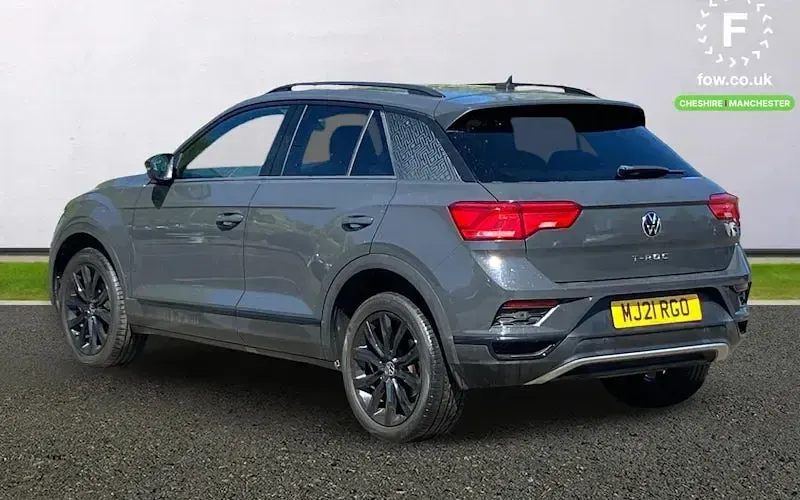 Usado VW T-Roc Black Edition 150 HP (110 kW) 2021 Cinzento SUV