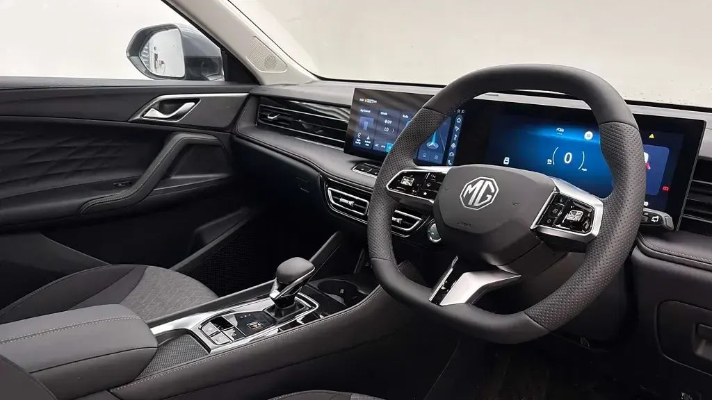 New MG HS SE 2025 Metallic  hampstead grey SUV