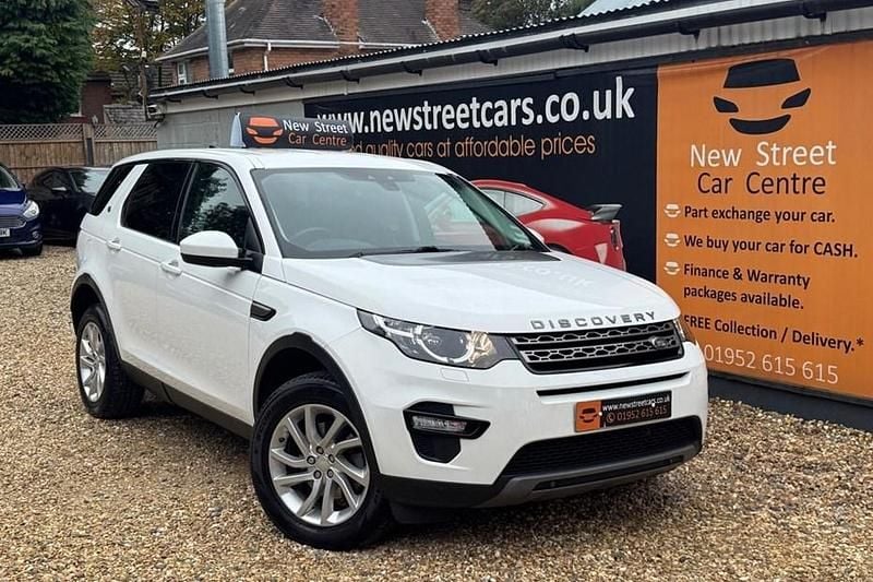 White Used 2017 Land Rover Discovery Sport SE SUV | £10,184 (Fair price) - Image 1/1