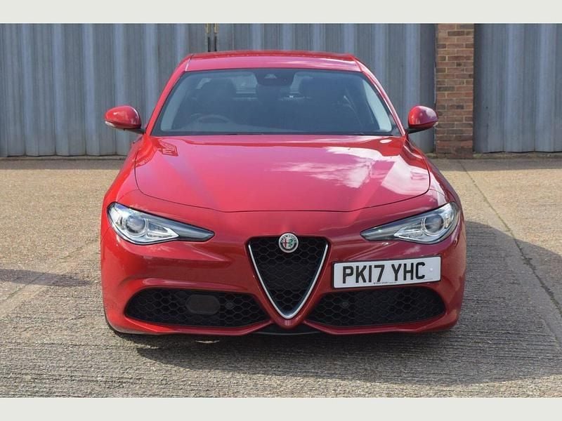 Used Alfa Romeo Giulia Veloce 276 HP (202 kW) 2017 Red Sedan
