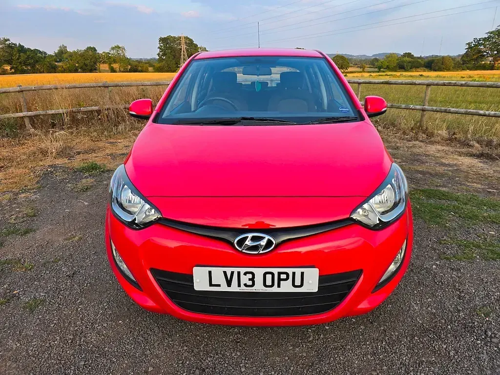 Used Hyundai i20 Active 2013 Red Hatchback