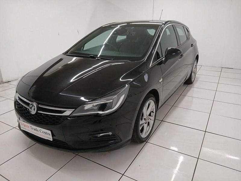 Used Vauxhall Astra SRi 100 HP (73 kW) 2018 Black Hatchback