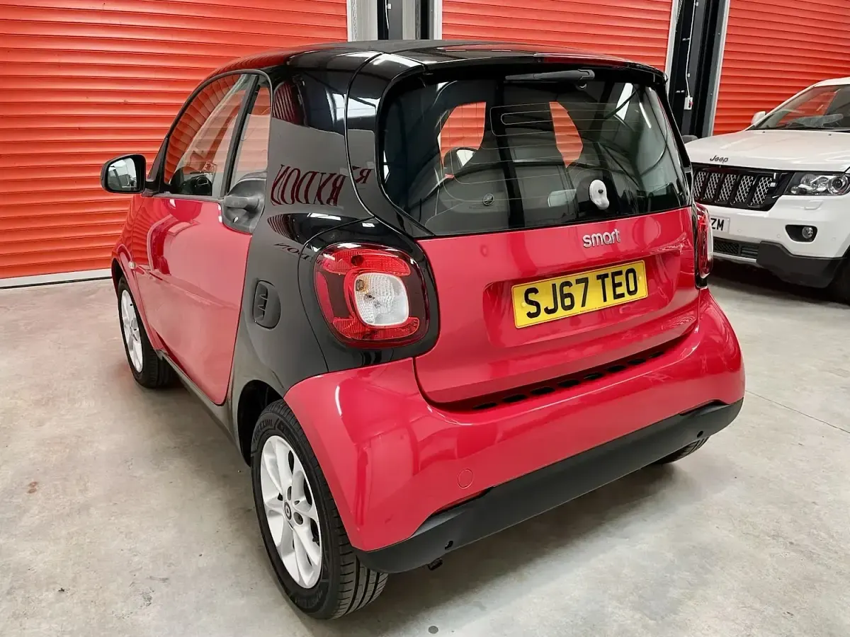 Used Smart ForTwo Coupé Passion 71 HP (52 kW) 2017 Red Coupe