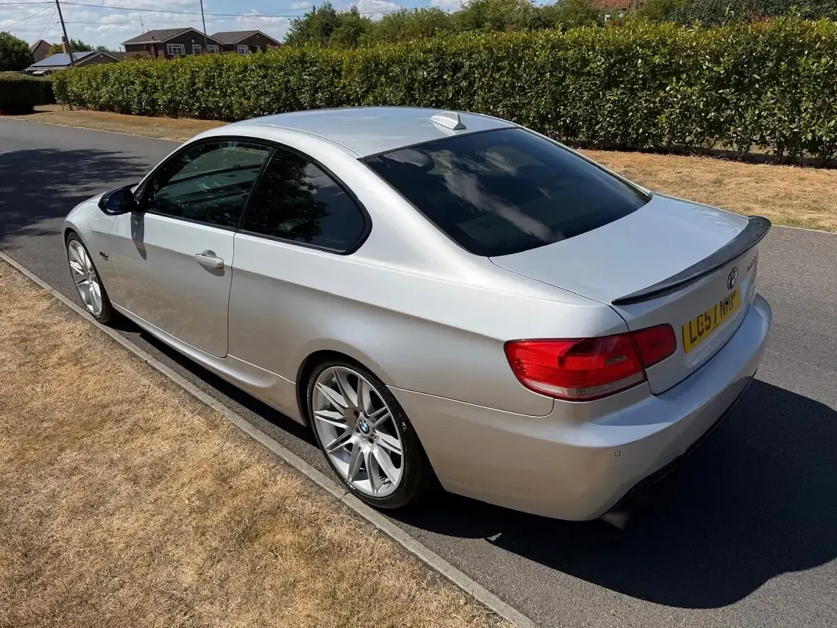 Used BMW 330 M Sport 268 HP (197 kW) 2007 Silver Coupe