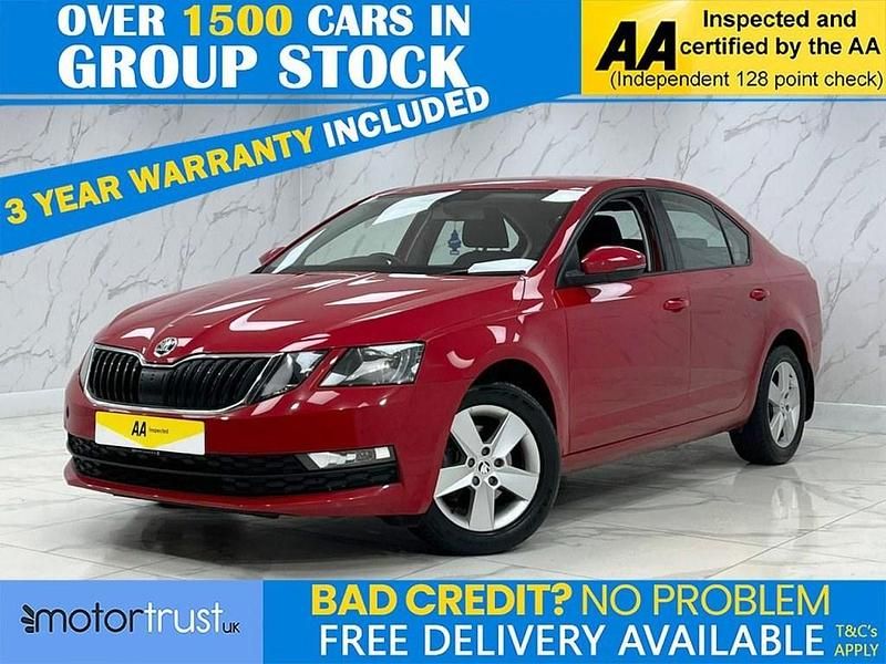 Red Used 2019 Skoda Octavia SE Hatchback | £11,495 (Good price) - Image 1/2