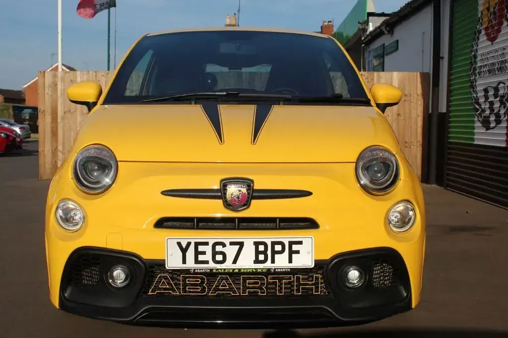 Used Abarth 595 145 HP (106 kW) 2017 Yellow Hatchback