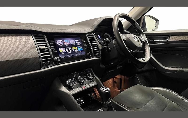 Second-hand Skoda Kodiaq SE L 150 CP (110 kW) 2022 Albastru SUV