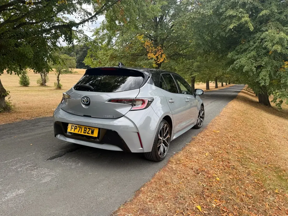 Used Toyota Corolla 122 HP (89 kW) 2021 Grey Hatchback