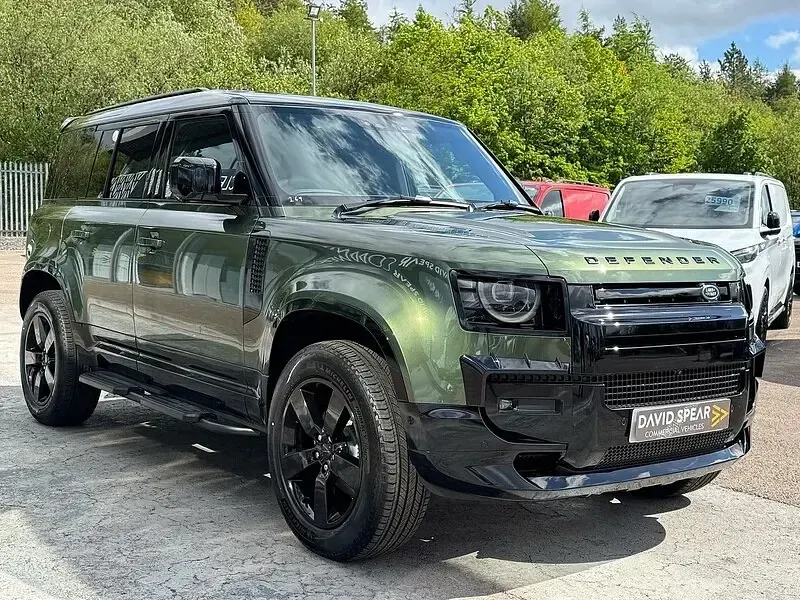New Land Rover Defender S 250 HP (183 kW) 2026 Woolstone green SUV