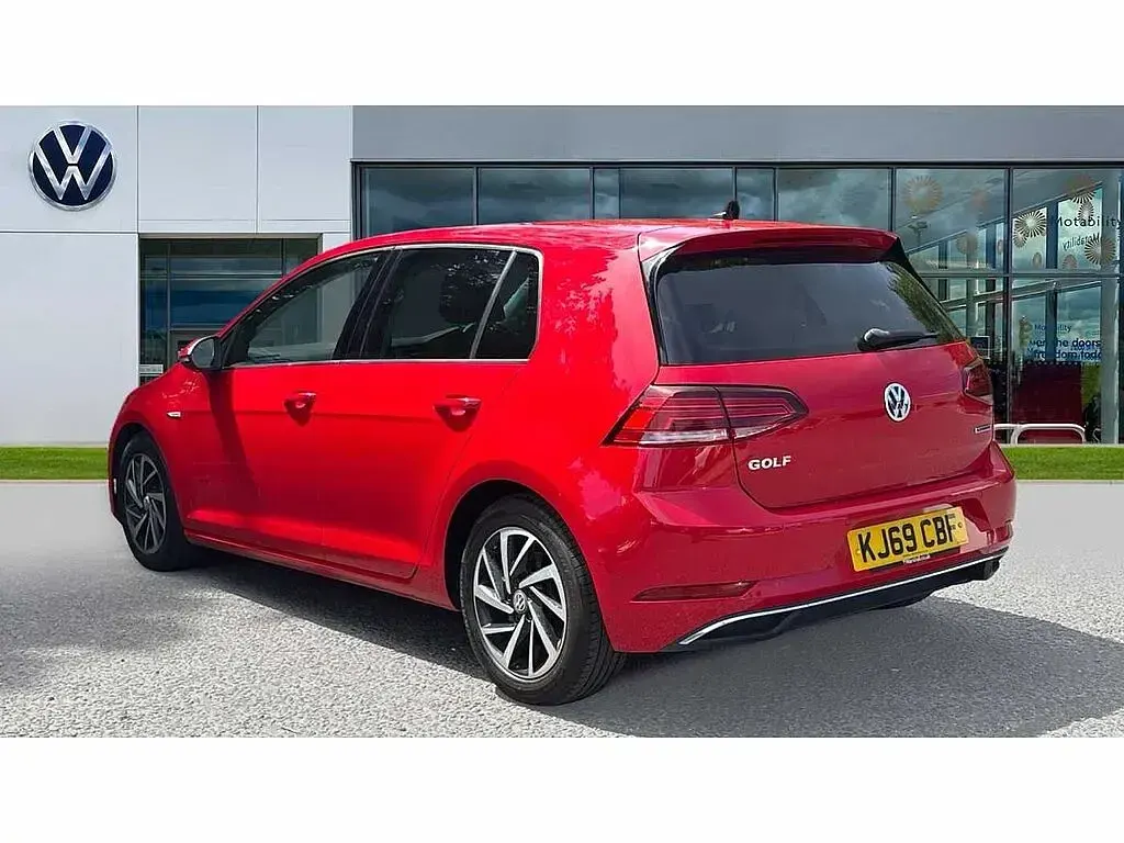 Used VW Golf VIII 130 HP (95 kW) 2020