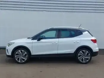 Used Seat Arona FR Sport 110 HP (80 kW) 2022 White SUV