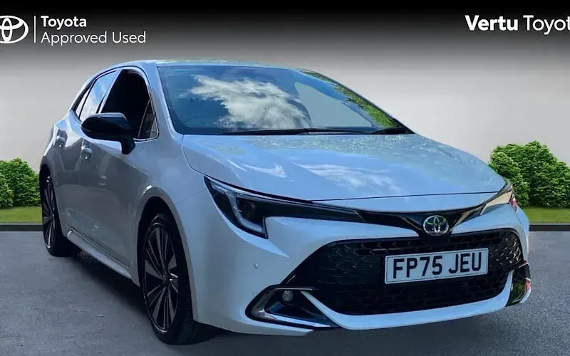 Used Toyota Corolla Design 140 HP (102 kW) 2025 Hatchback