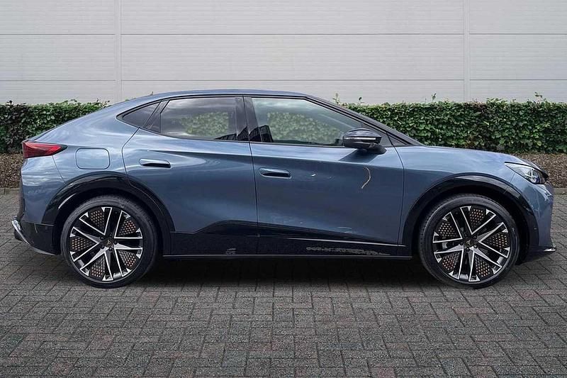 Used Cupra Tavascan VZ2 250 kW (340 HP) 2025 Tavascan blue SUV