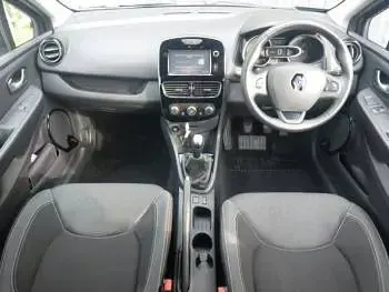 Used Renault Clio Dynamique 90 HP (66 kW) 2017 Grey Hatchback