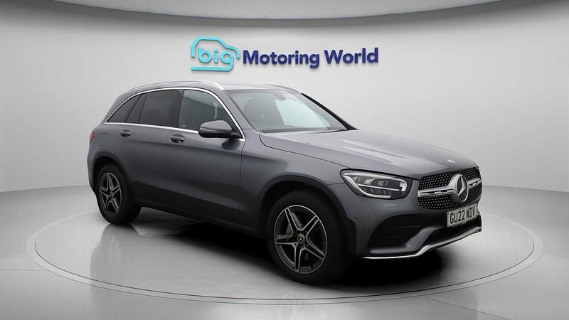 Used 2022 Mercedes GLC300e AMG line | £29,375 (Super price) - Image 1/4