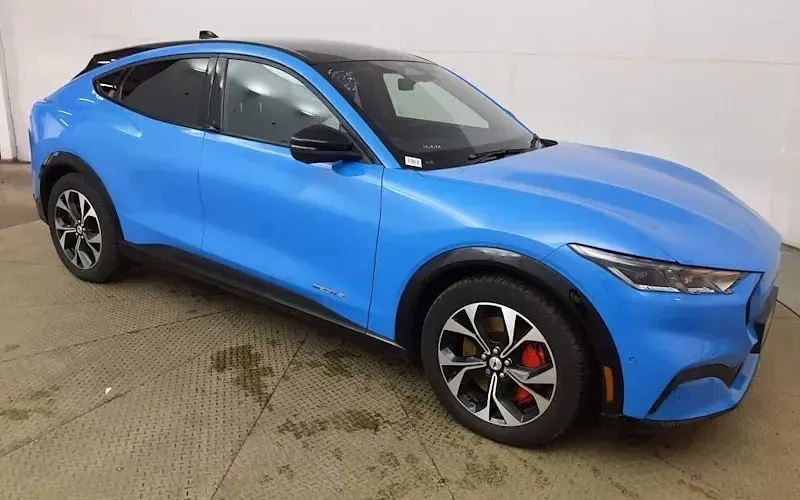 Used Ford Mustang Mach-E Standard Range 197 kW (269 HP) 2022 SUV