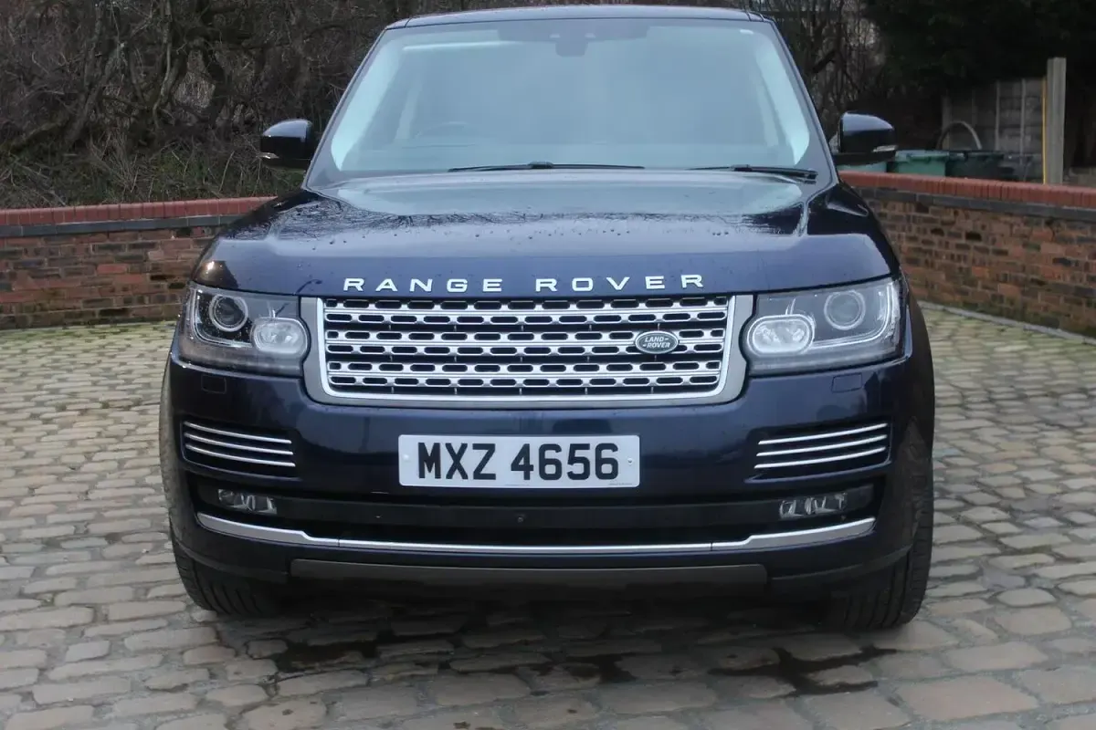 Used Land Rover Range Rover Autobiography 306 HP (225 kW) 2017 Blue SUV