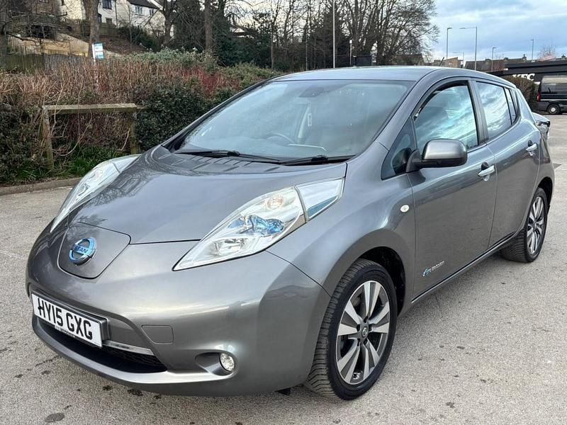 Used Nissan Leaf Tekna 80 kW (109 HP) 2015 Grey Hatchback