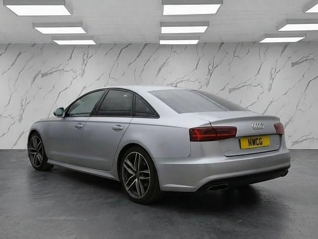 Used Audi A6 Black Edition 190 HP (139 kW) 2015 Silver Sedan