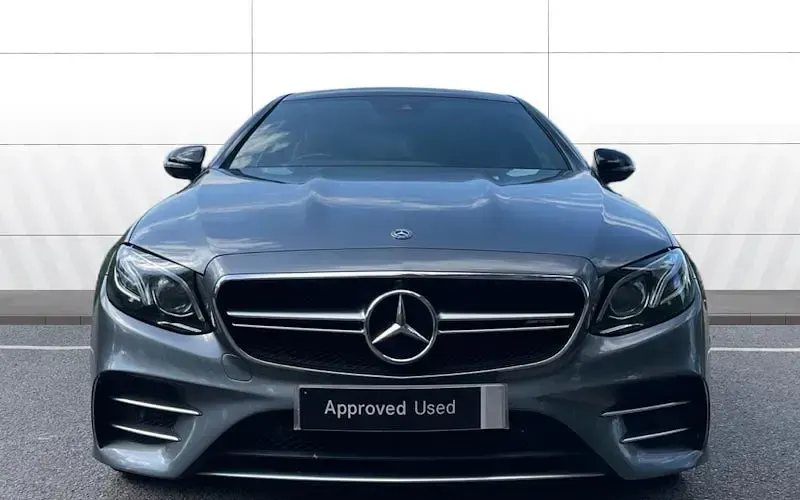 Usado Mercedes E53 AMG Premium 435 HP (319 kW) 2020 Coupé