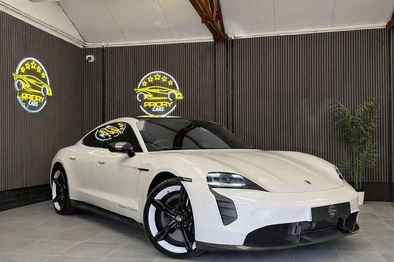 Used Porsche Taycan Performance Package 559 kW (761 HP) 2020 White Sedan