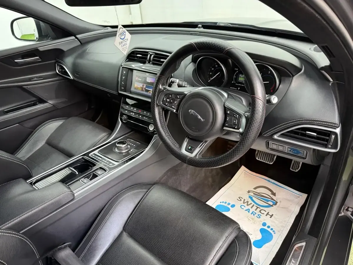 Used Jaguar XE R-Sport 180 HP (132 kW) 2017 Grey Sedan