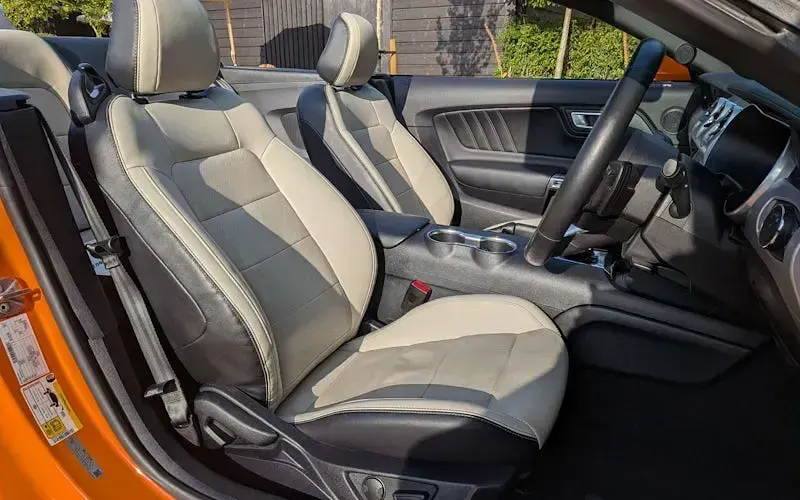 Used Ford Mustang GT Convertible 450 HP (330 kW) 2019 Orange Cabriolet