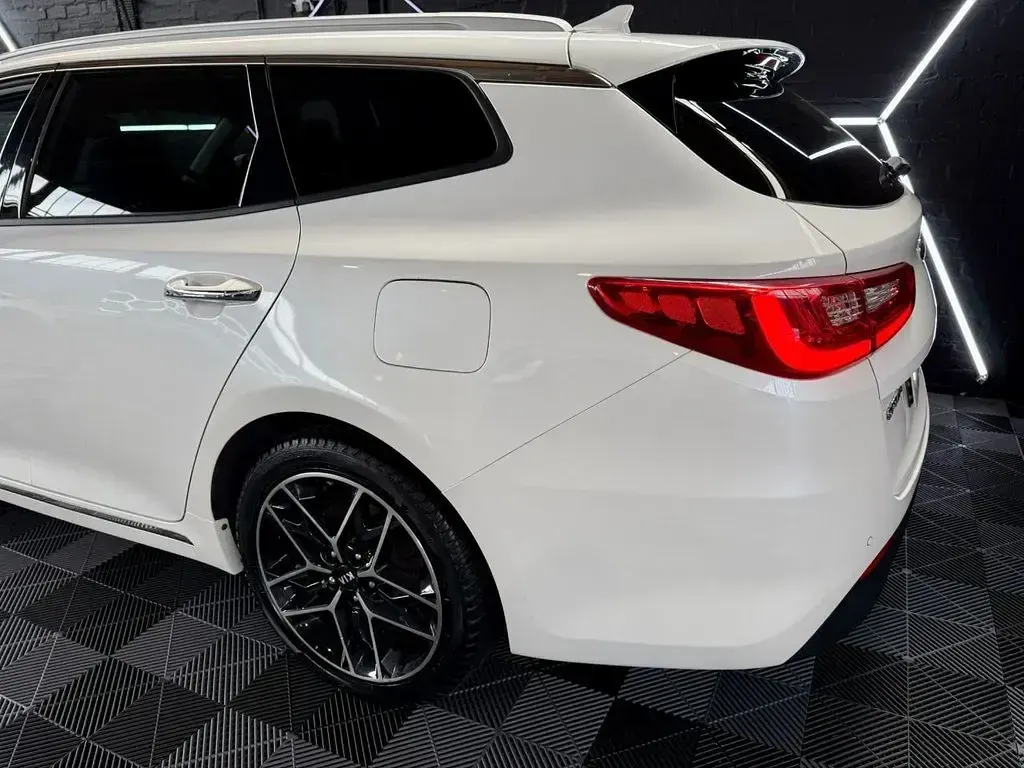 Used Kia Optima 134 HP (98 kW) 2019 White Estate