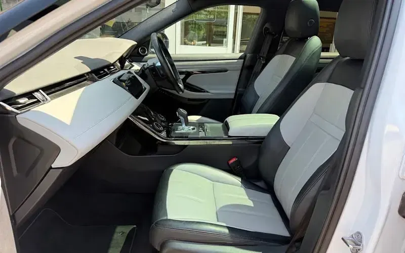 Used Land Rover Range Rover evoque First Edition 182 HP (133 kW) 2019 White SUV