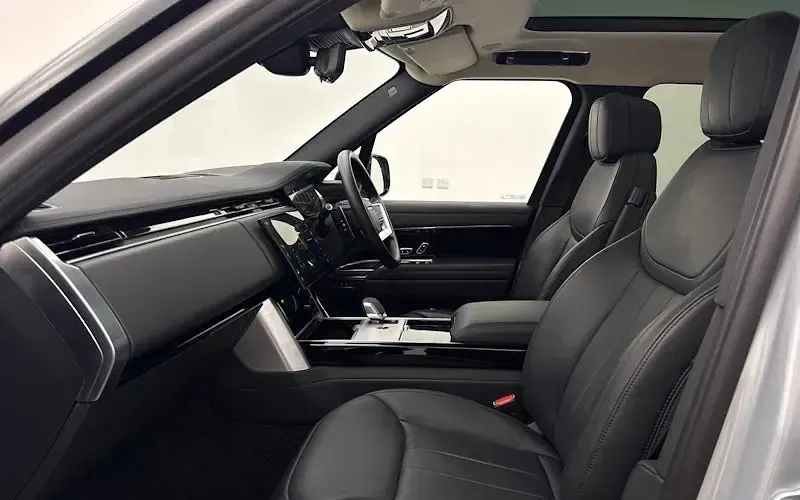 Used Land Rover Range Rover HSE 460 HP (338 kW) 2026 SUV