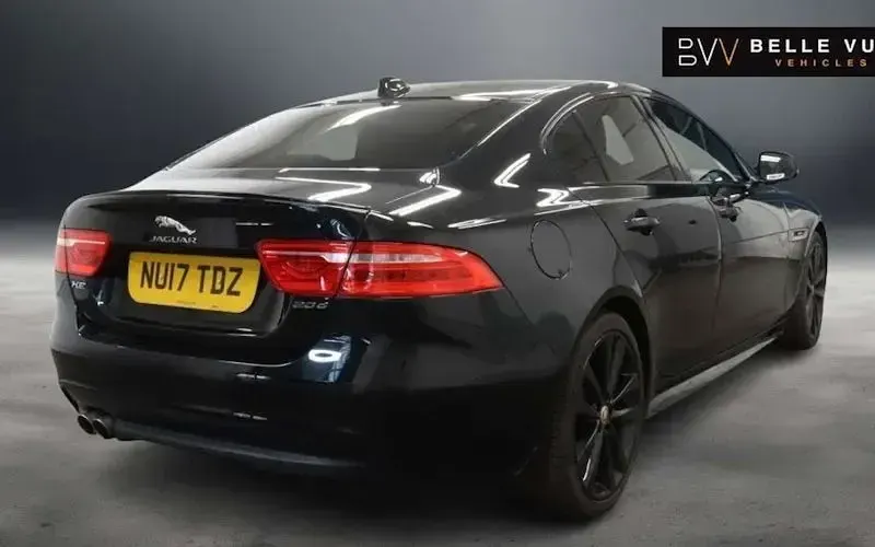 Used Jaguar XE R-Sport 179 HP (131 kW) 2019 Sedan