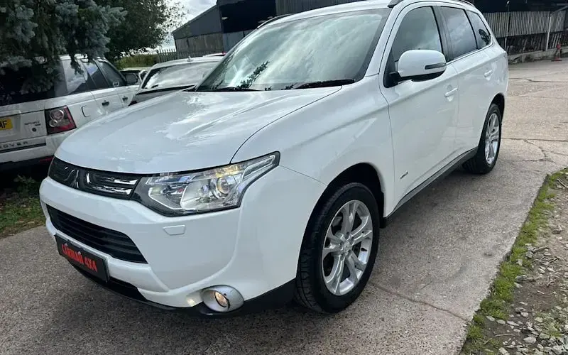 Used Mitsubishi Outlander 150 HP (110 kW) 2015 SUV