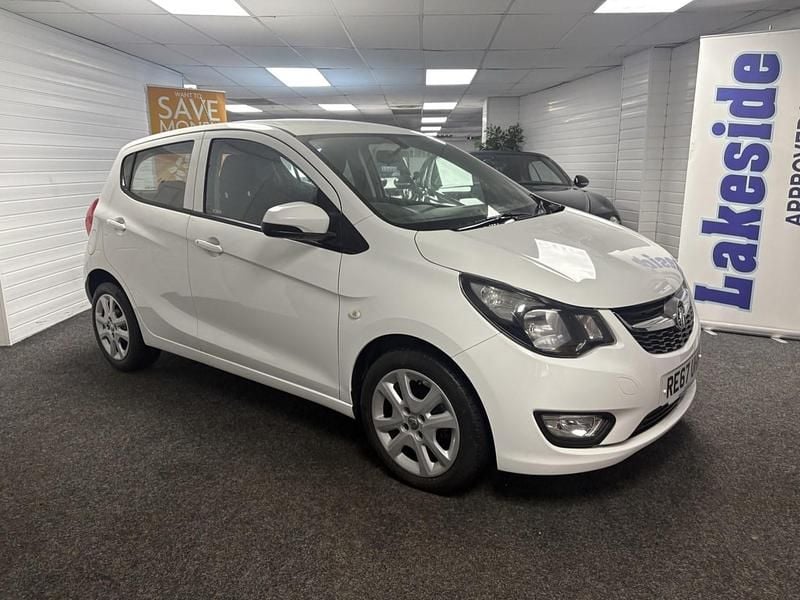Used Vauxhall Viva 75 HP (55 kW) 2017 White Hatchback