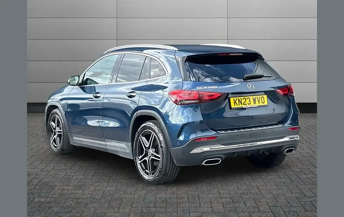 Used Mercedes GLA200 AMG Line Premium 161 HP (118 kW) 2023 Blue SUV