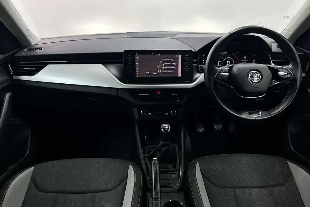 Usado Skoda Kamiq SE L 108 HP (79 kW) 2021 Castanho SUV