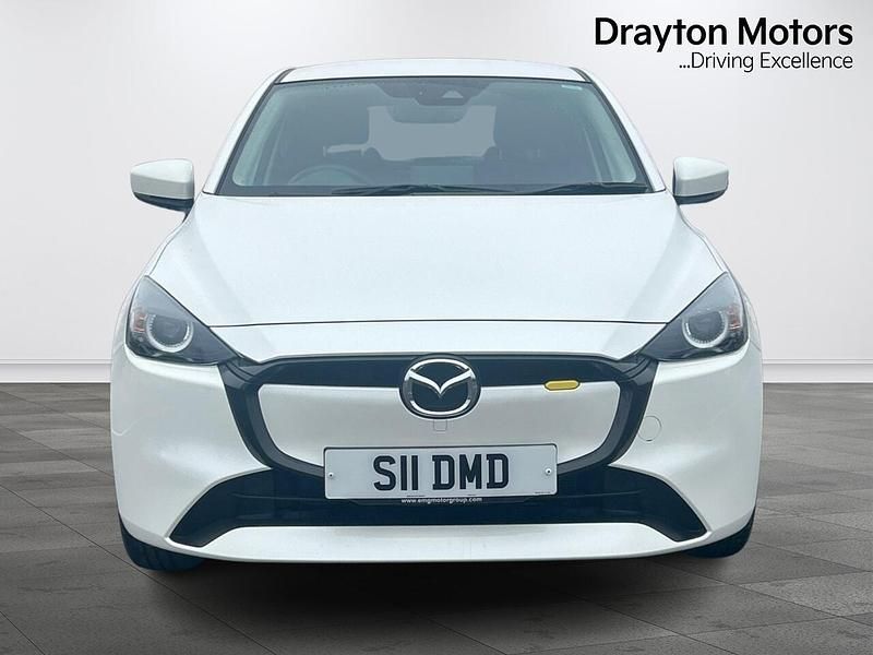 Usado Mazda 2 Exclusive-Line 90 HP (66 kW) 2024 Branco Citadino