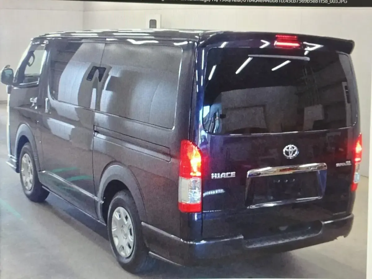 Used Toyota HiAce 2015 Blue Van